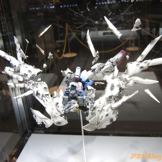 Illustration for article titled Awesome Gundam Models To Destroy Your Eyeballs